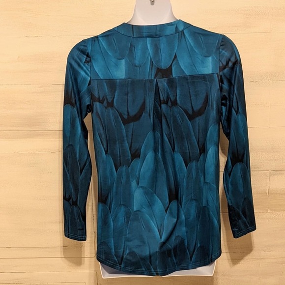 Luckymore Knit Turquoise Long Sleeve Top Size L NWT - Picture 2 of 4